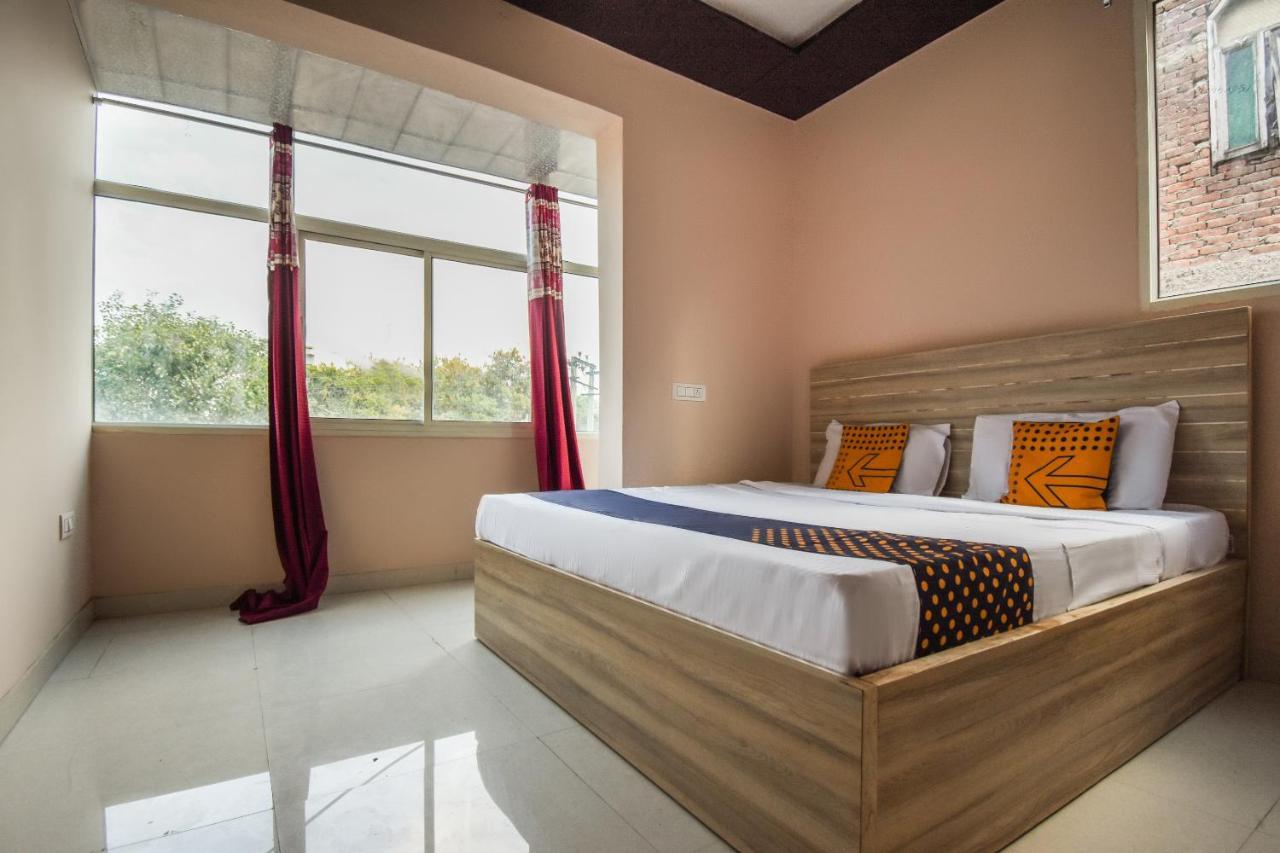 Hotel O Hi Tech Panchkula Eksteriør bilde