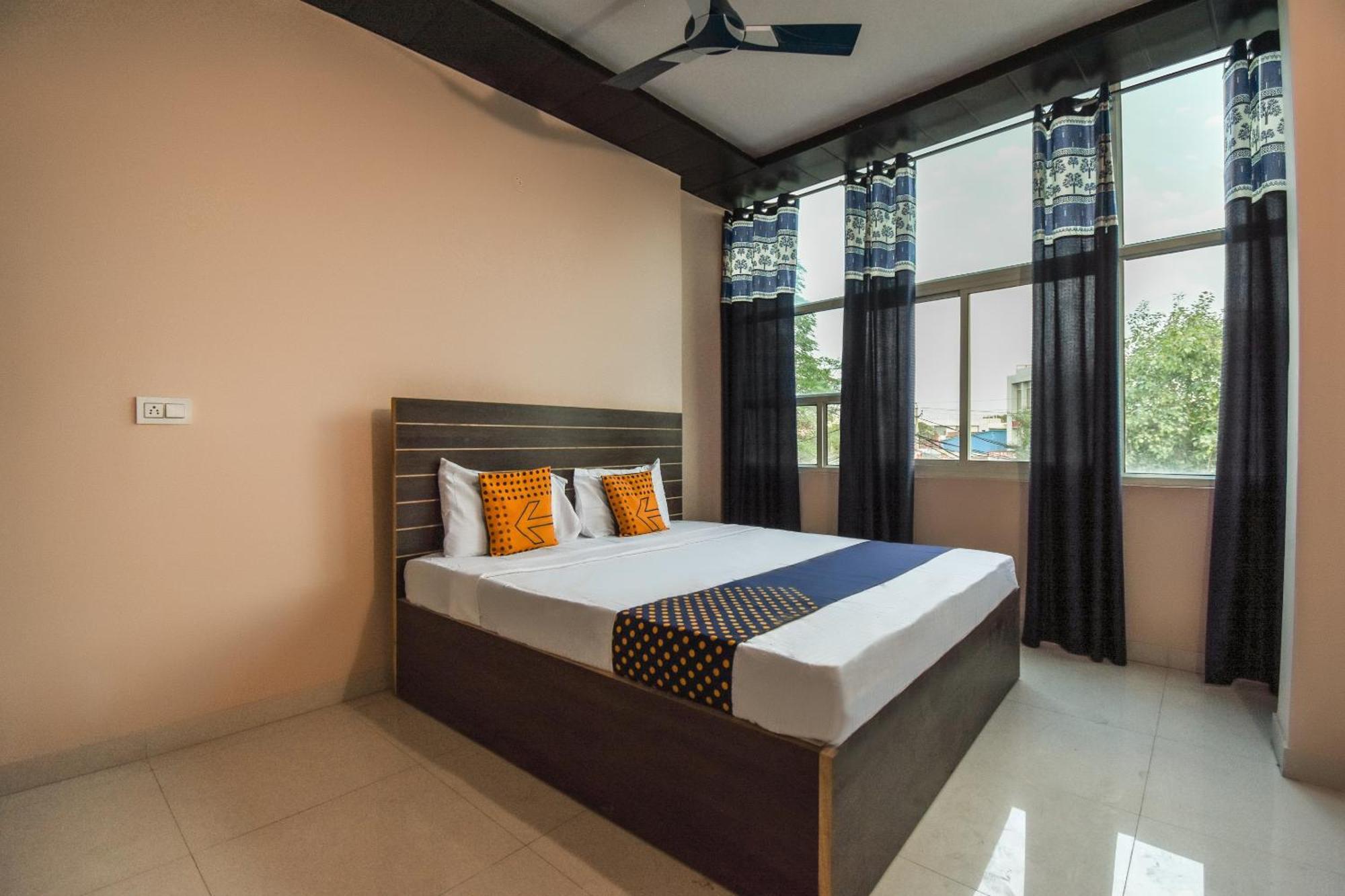 Hotel O Hi Tech Panchkula Eksteriør bilde