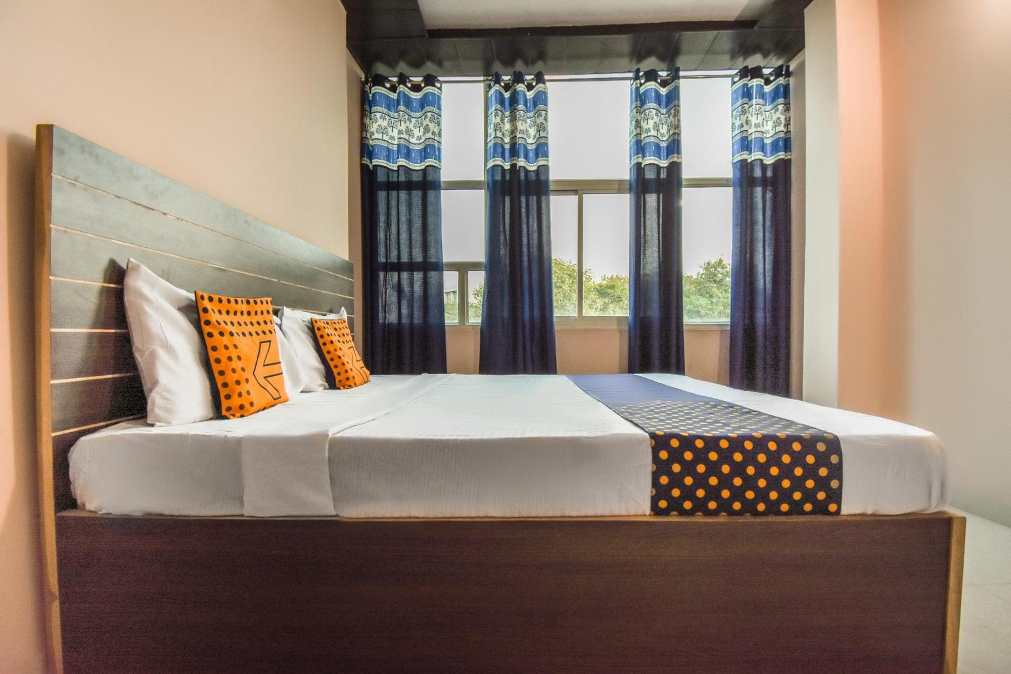 Hotel O Hi Tech Panchkula Eksteriør bilde